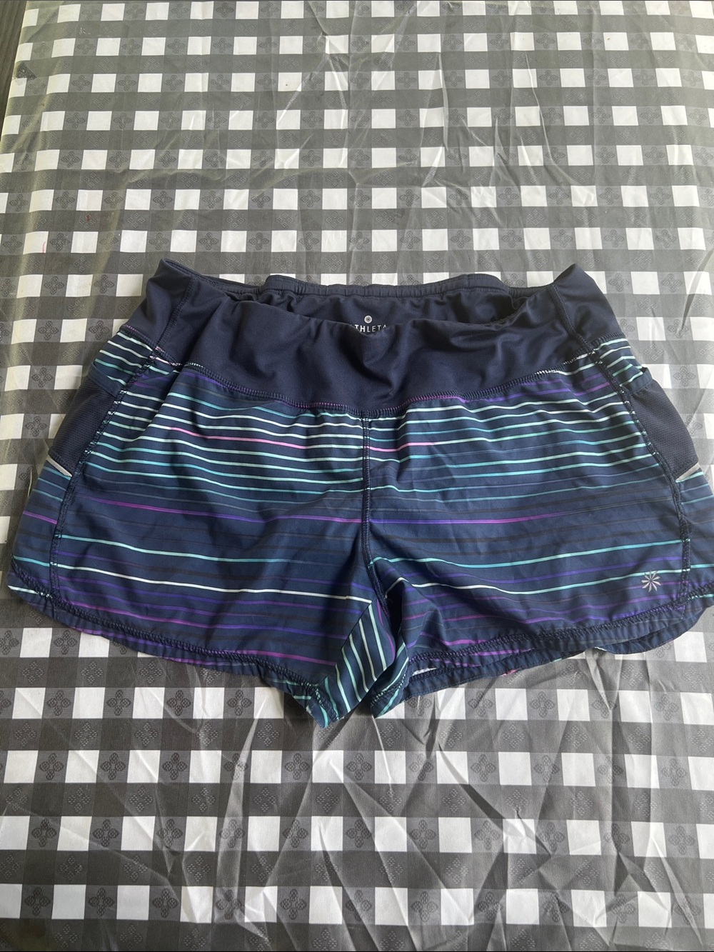 Athleta Women's Fusion Stripe Ready Set Shorts L